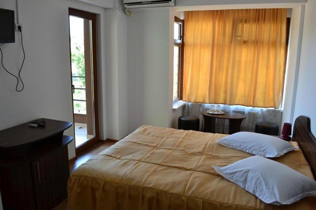 Hotel Corsar トゥルチャ 部屋 写真